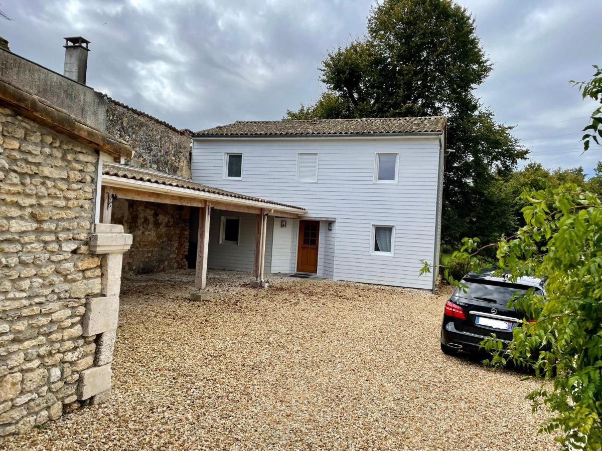 Le Maine N 5 - Fleac Angouleme - Suite Tilleul ภายนอก รูปภาพ